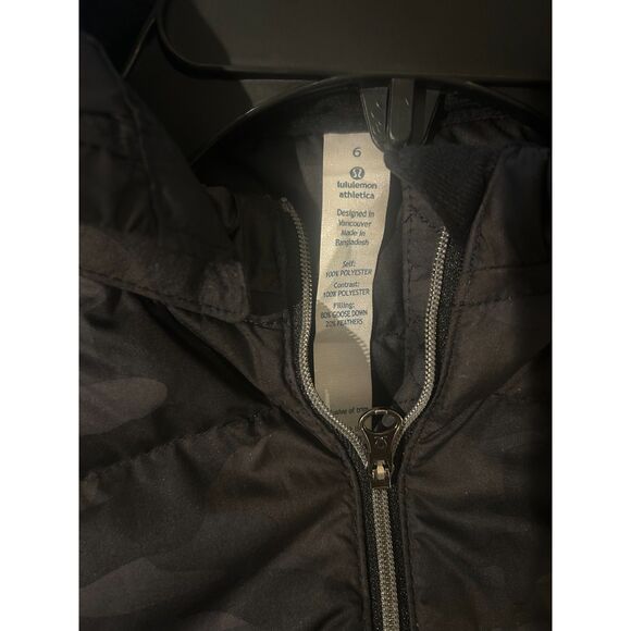Lululemon Spring Fling Puffy Vest Lotus Camo Black Women's 6 - Picture 6 of 8